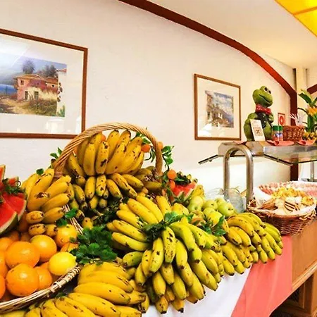 Perla Tenerife 酒店 3*